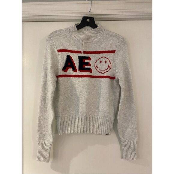 American Eagle Outfitters Sweaters - American Eagle smiley sweater small